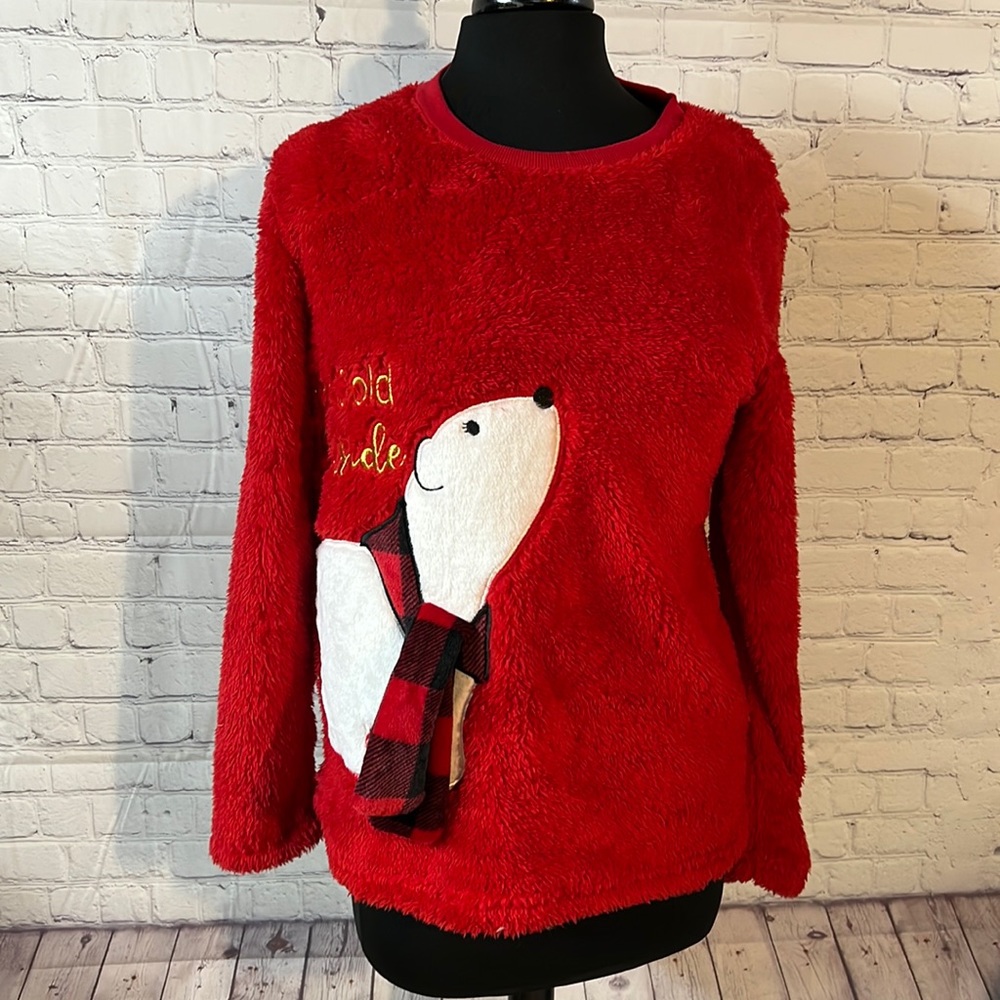 Woman’s medium fuzzy Winter top. Excellent condition. Polar bear